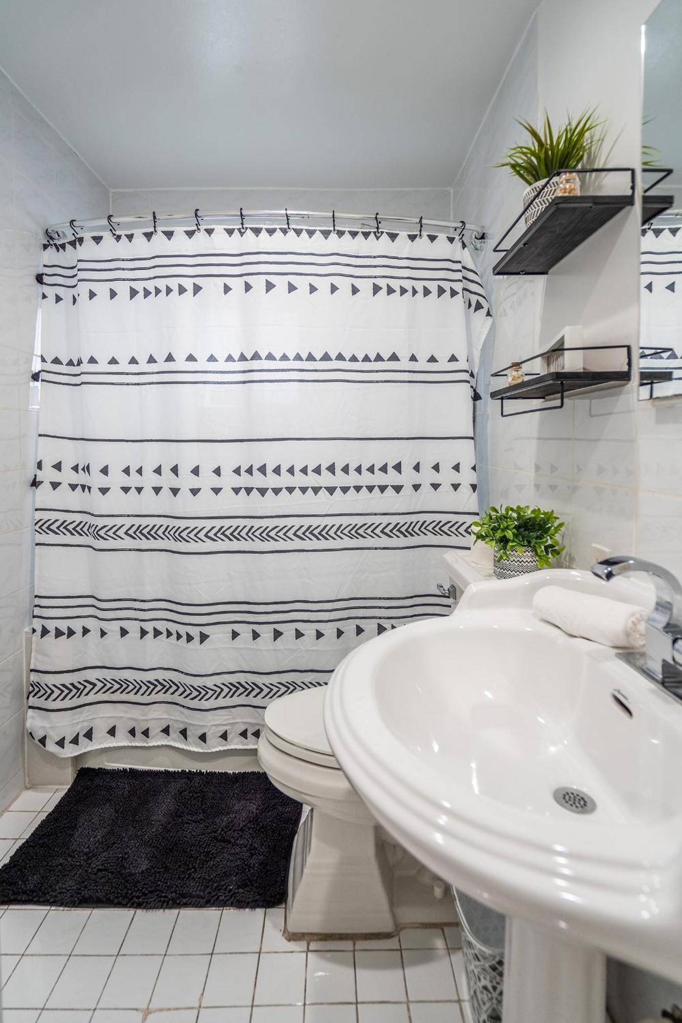 2 Bd W/ Private Parking, Private Yard & W/d Appartement Miami